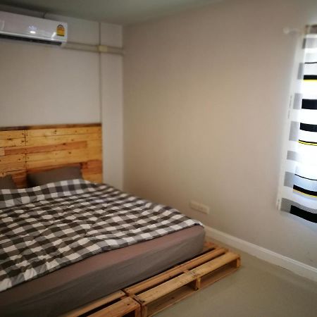 Pak Chong More Hostel エクステリア 写真
