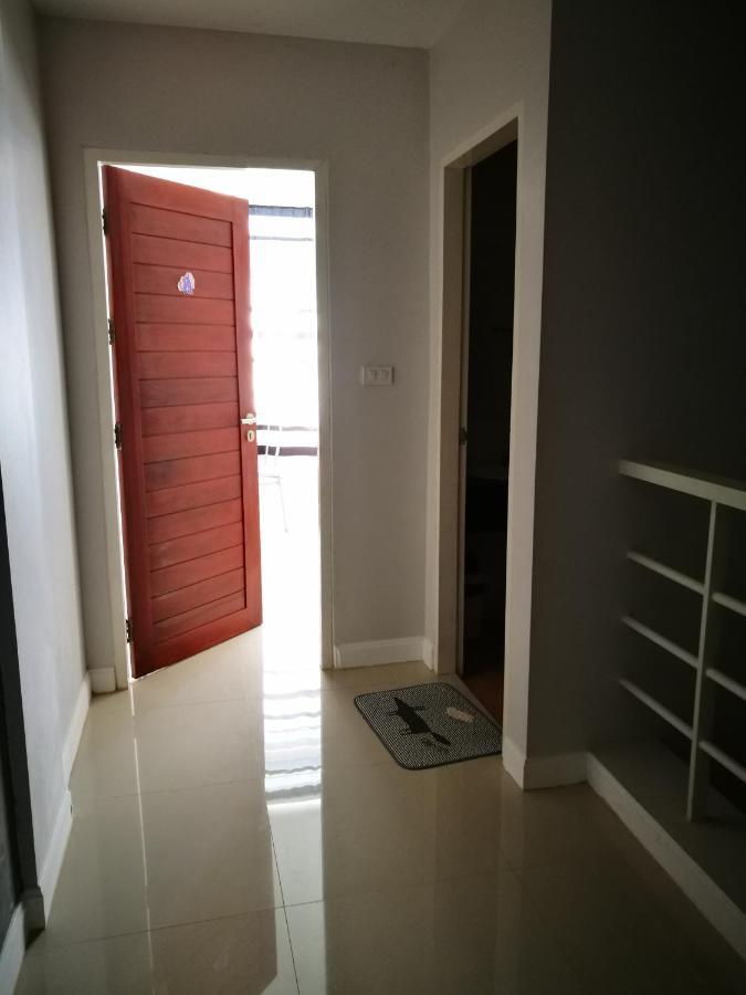 Pak Chong More Hostel エクステリア 写真