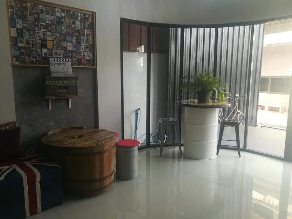 Pak Chong More Hostel エクステリア 写真