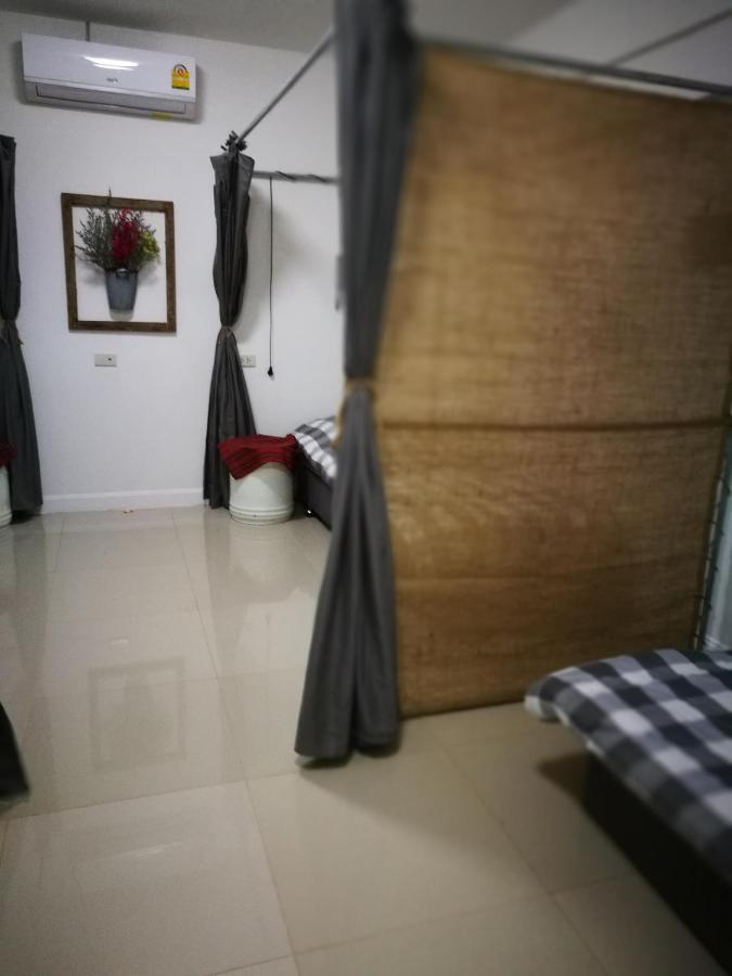 Pak Chong More Hostel エクステリア 写真