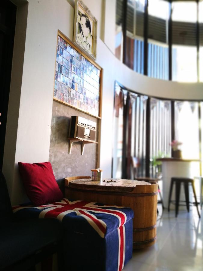 Pak Chong More Hostel エクステリア 写真